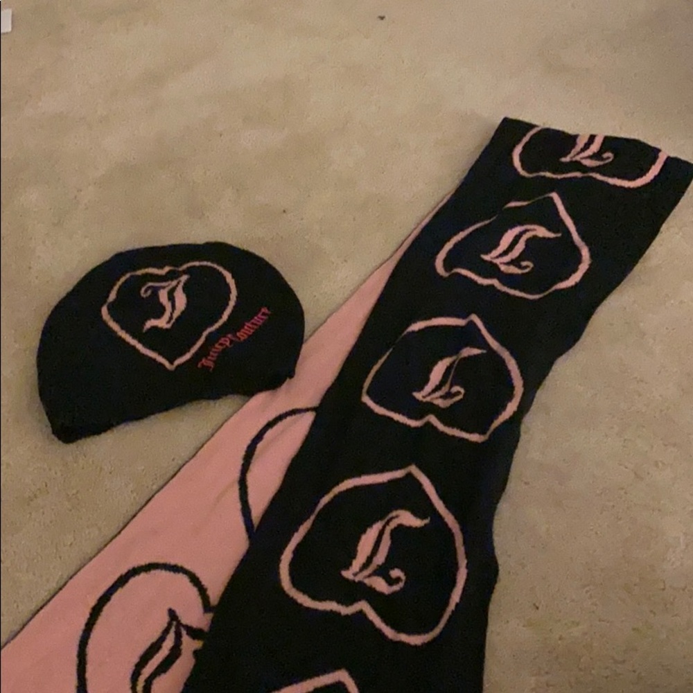Juicy couture hat and scarf